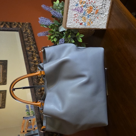 Dooney & Bourke City Large Barlow Satchel NWOT with COA - Picture 4 of 17